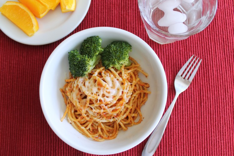 How to reduce the acidic taste in spaghetti sauce